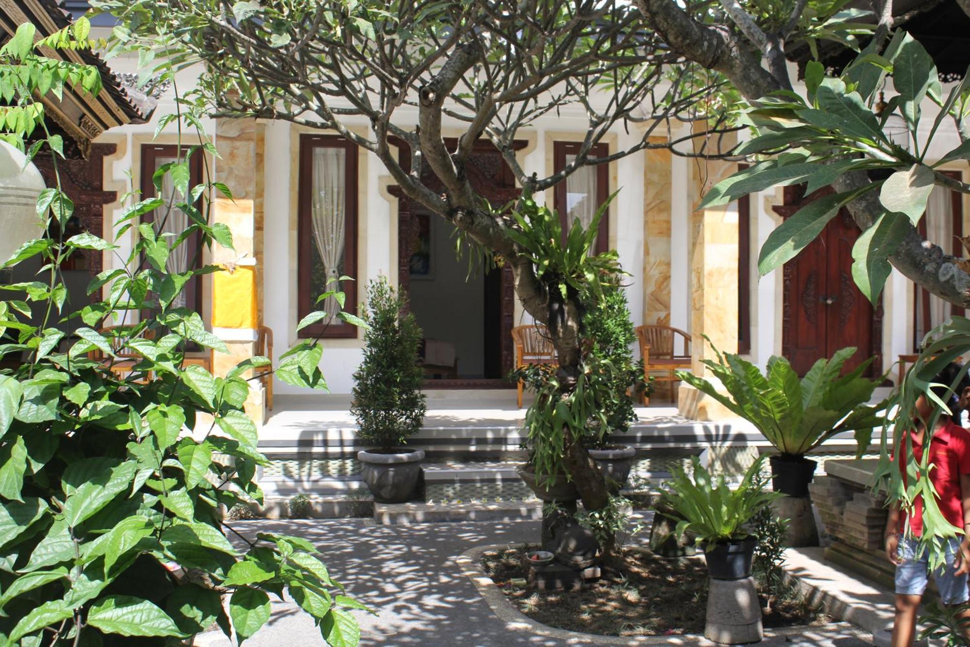 Umah Dauh Homestay
